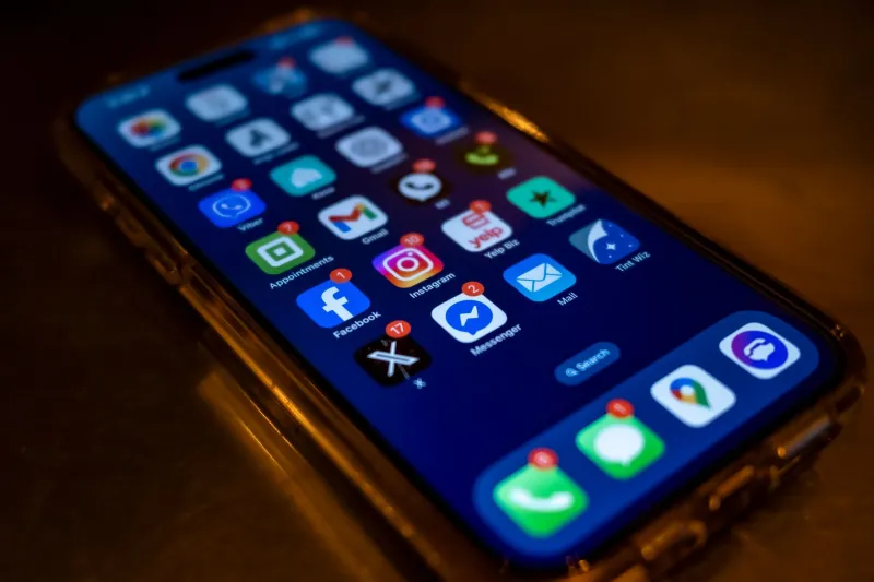 Buzz, Ding, Repeat: The Psychological Trap Hidden in Every Notification You Get